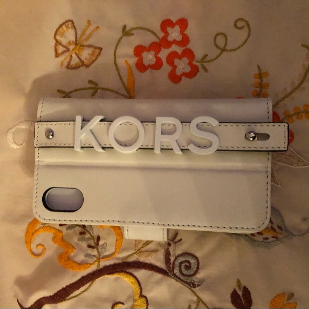 NWOT Michael Kors Cell Phone Case & Wallet